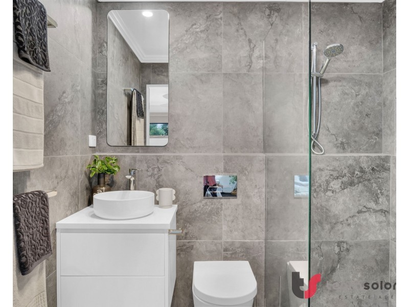 41 Nelson Place, Carindale QLD 4152