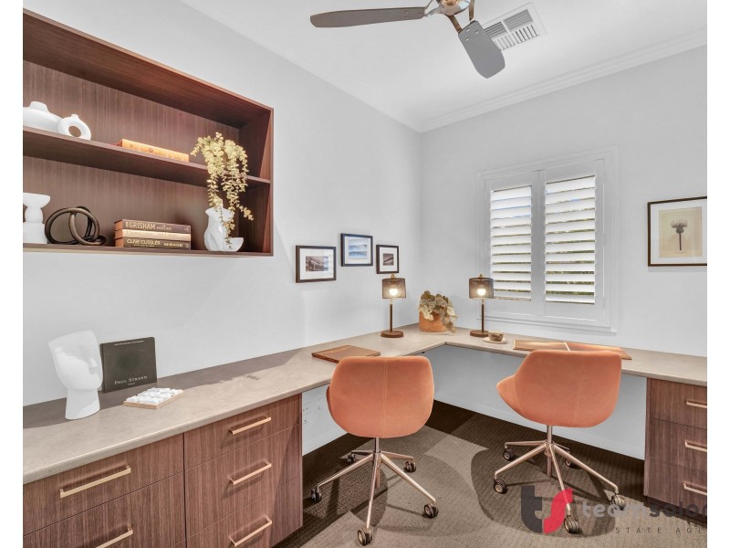 41 Nelson Place, Carindale QLD 4152