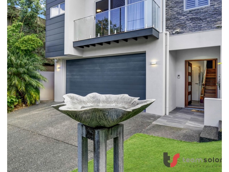 41 Nelson Place, Carindale QLD 4152