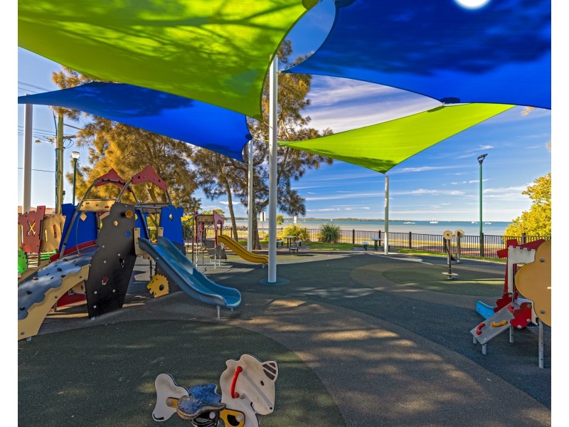 33 Waratah Avenue, Victoria Point QLD 4165