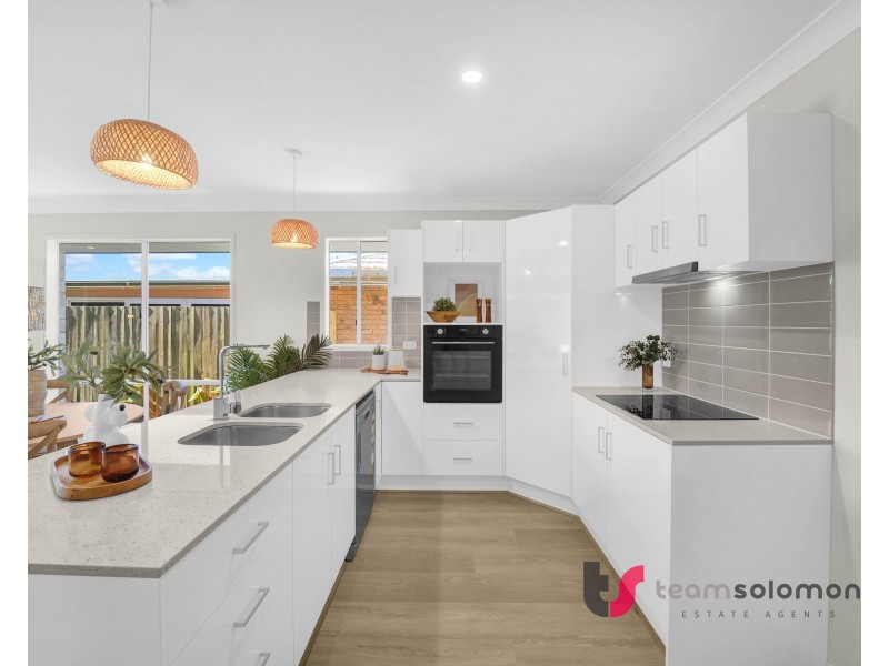 83 Sycamore Parade, Victoria Point QLD 4165