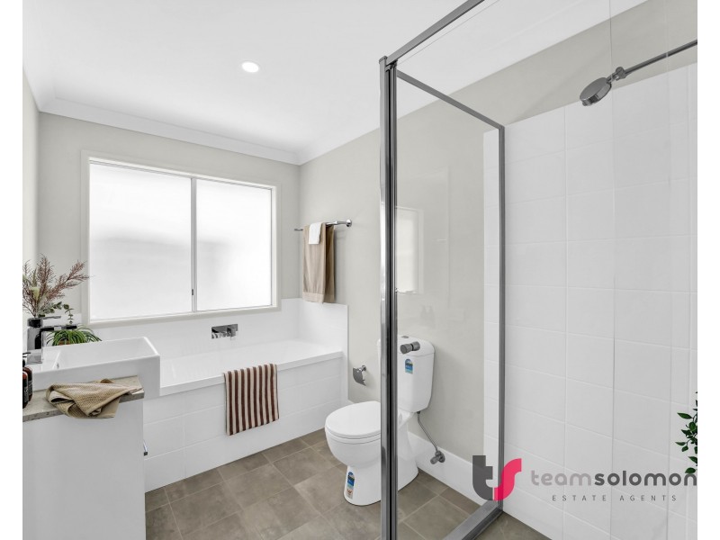 83 Sycamore Parade, Victoria Point QLD 4165