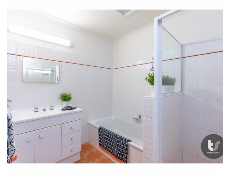 3/7 Thompson Street, Victoria Point QLD 4165
