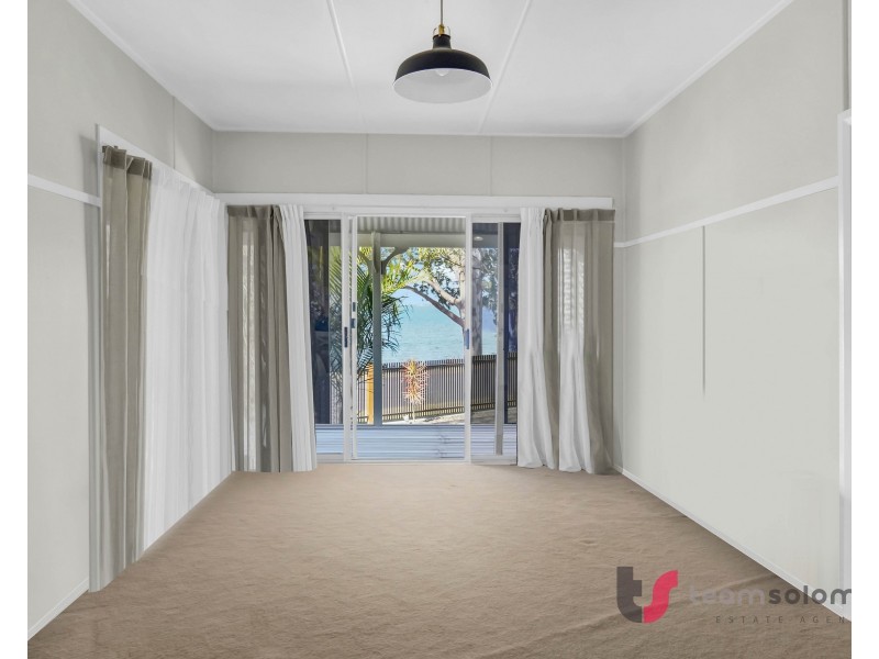 49 Esplanade, Deception Bay QLD 4508