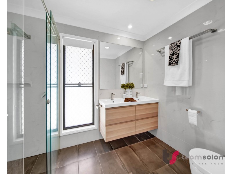 2 Hayes Street, Thornlands QLD 4164