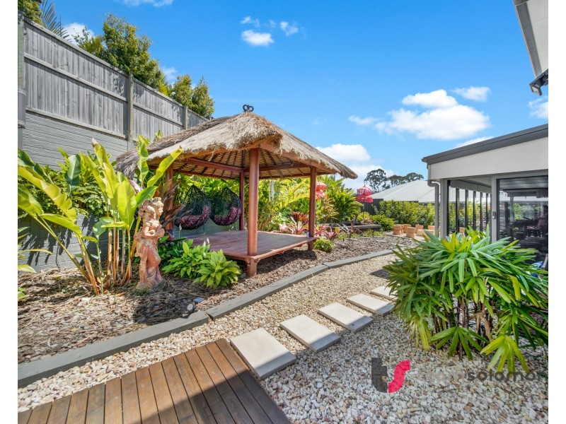4 Brookside Close, Redland Bay QLD 4165