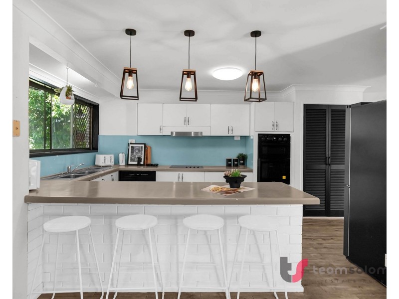 2 Chestnut Crs, Victoria Point QLD 4165