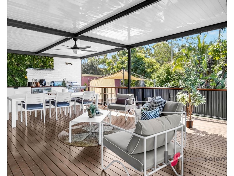 2 Chestnut Crs, Victoria Point QLD 4165