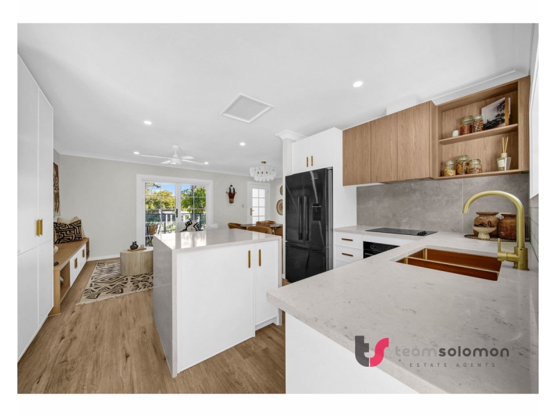 16 Weinam Street, Redland Bay QLD 4165