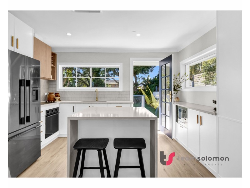 16 Weinam Street, Redland Bay QLD 4165