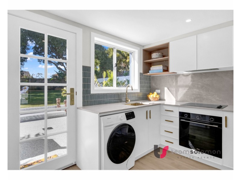 16 Weinam Street, Redland Bay QLD 4165
