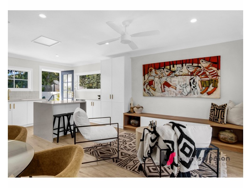 16 Weinam Street, Redland Bay QLD 4165