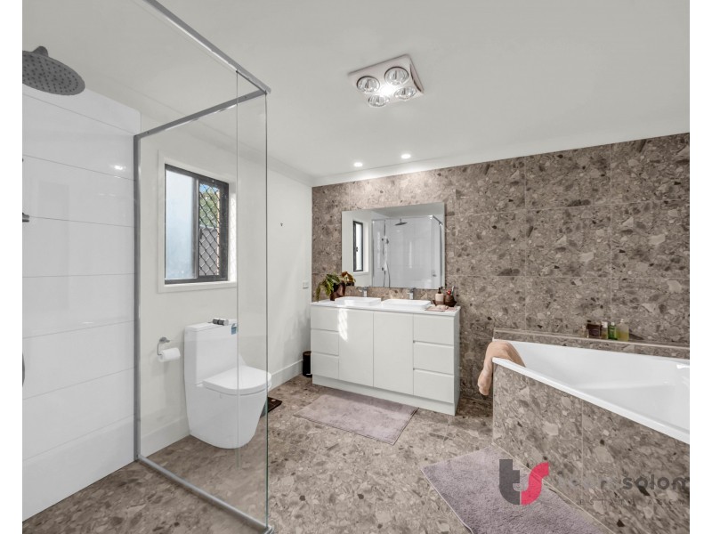 1 Hanlon Street, Tanah Merah QLD 4128