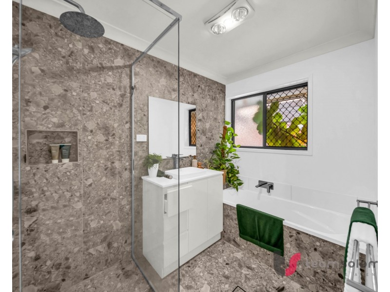 1 Hanlon Street, Tanah Merah QLD 4128