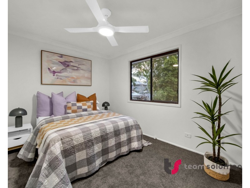 8 Bovingdon Street, Birkdale QLD 4159