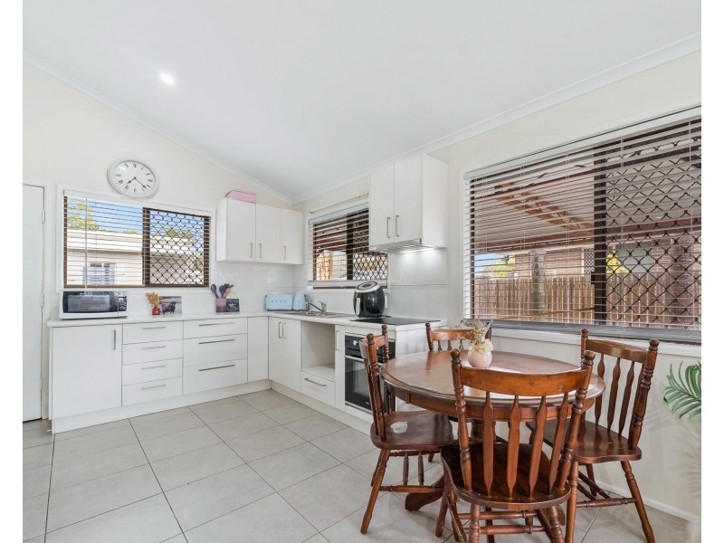31 Monash Road, Loganlea QLD 4131