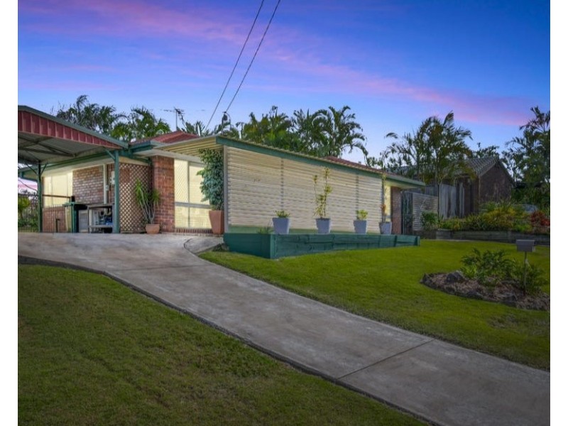 8 Kingfield Court, Regents Park QLD 4118