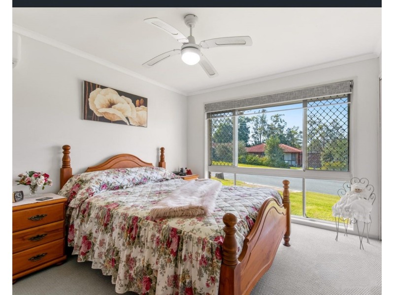 8 Kingfield Court, Regents Park QLD 4118