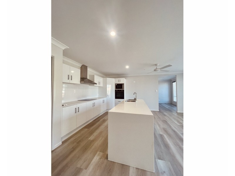 27 Acacia Street, Thornlands QLD 4164