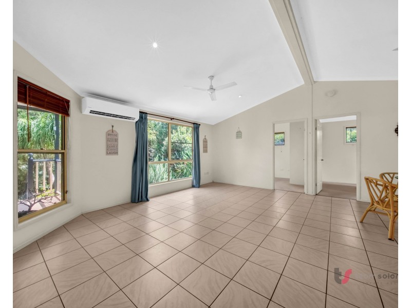 16 Marroo St,, Coochiemudlo Island QLD 4184