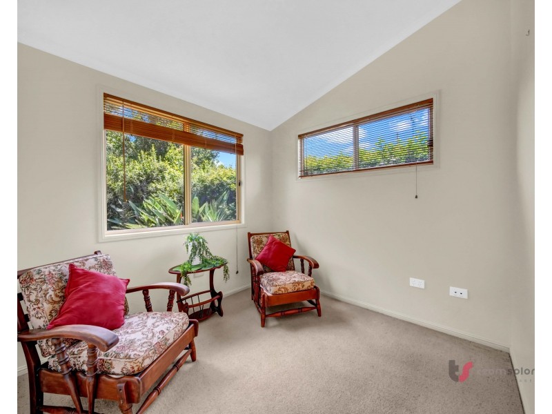 16 Marroo St,, Coochiemudlo Island QLD 4184
