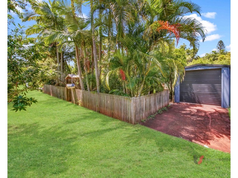 16 Marroo St,, Coochiemudlo Island QLD 4184
