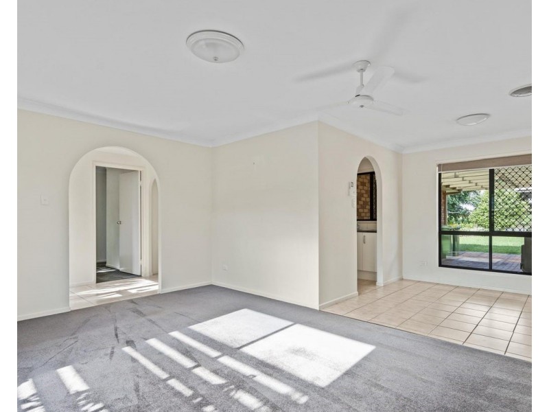 238 Main Street, Redland Bay QLD 4165