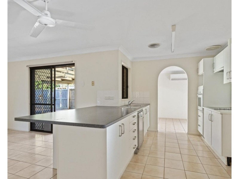 238 Main Street, Redland Bay QLD 4165