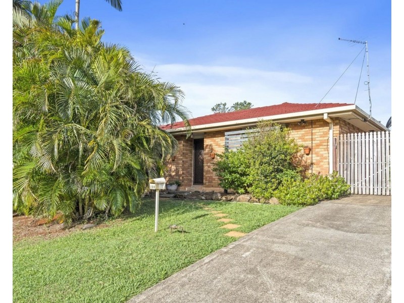 238 Main Street, Redland Bay QLD 4165