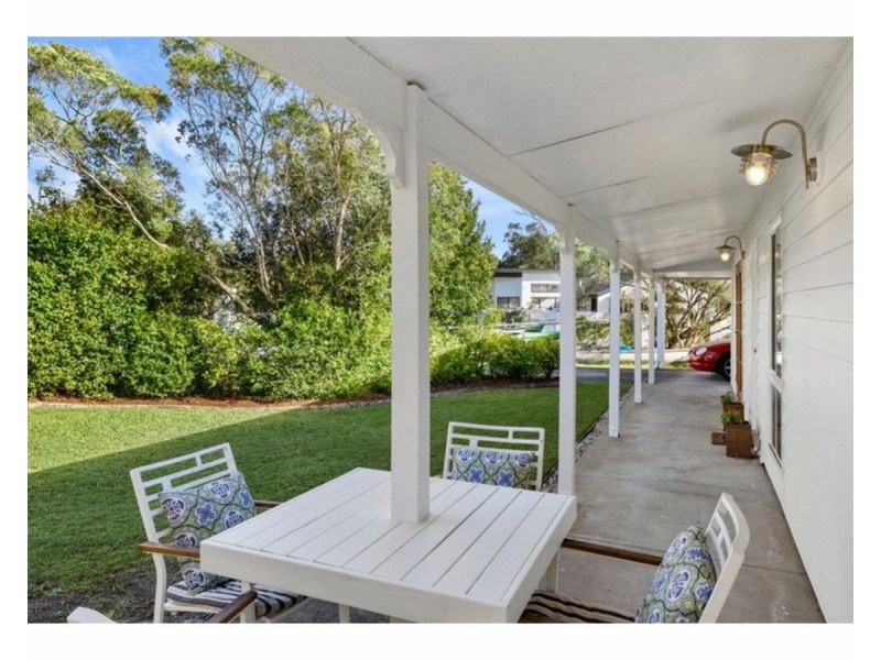 1-3 Chestnut Crs, Victoria Point QLD 4165