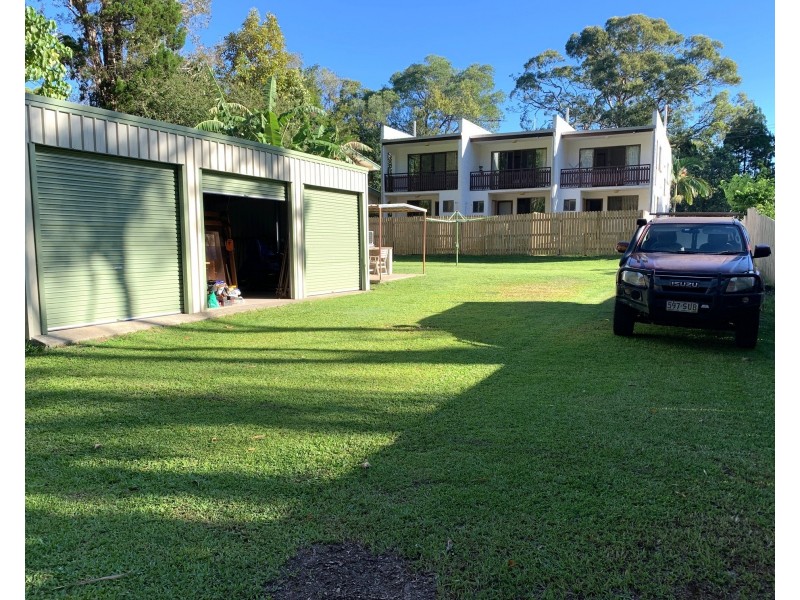 12 Victoria Parade, Coochiemudlo Island QLD 4184