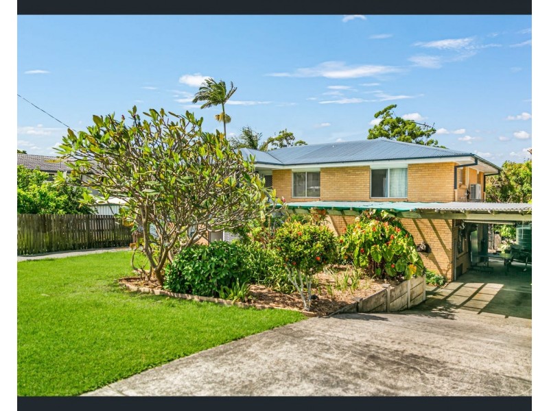 33 Wilkie Street, Redland Bay QLD 4165
