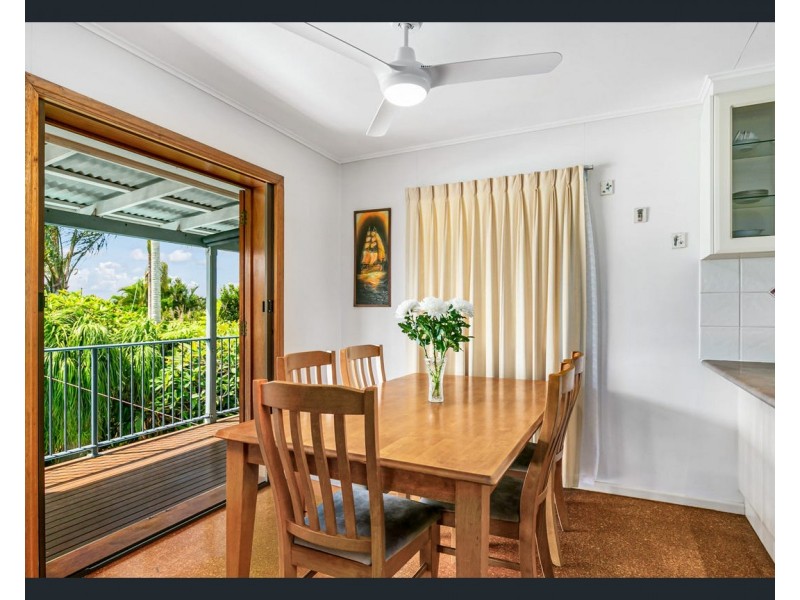 33 Wilkie Street, Redland Bay QLD 4165