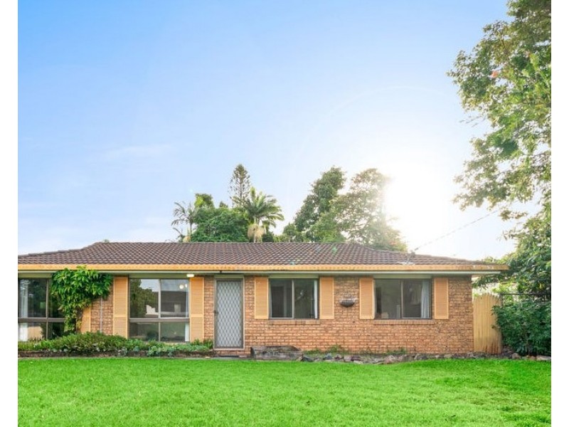 14 Emerald Drive, Regents Park QLD 4118