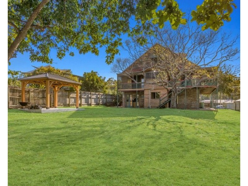 12 Peacock Court, Birkdale QLD 4159