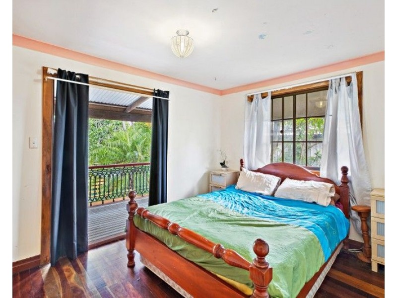 12 Peacock Court, Birkdale QLD 4159