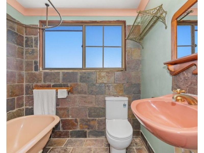 12 Peacock Court, Birkdale QLD 4159