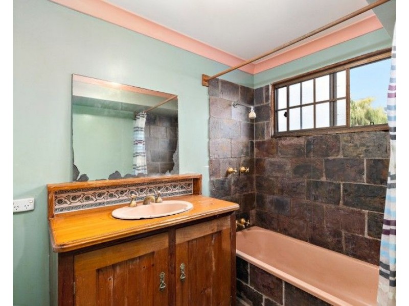 12 Peacock Court, Birkdale QLD 4159