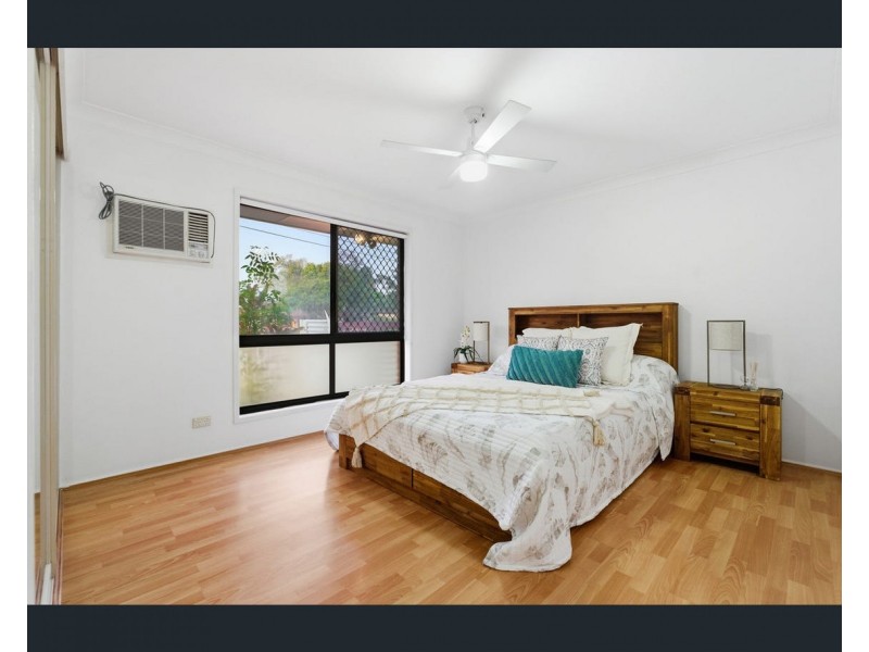 25 Dorachus Drive, Regents Park QLD 4118