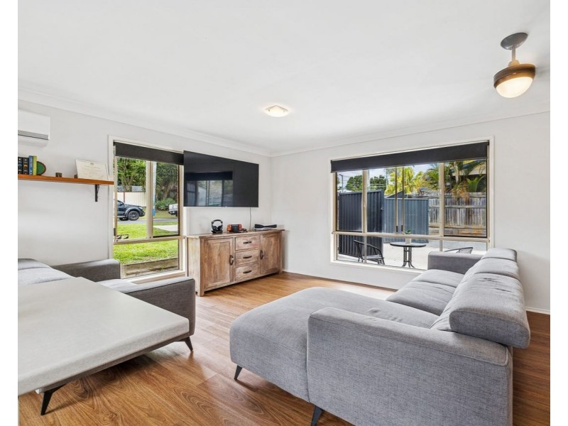 34 Seaton Street, Hillcrest QLD 4118