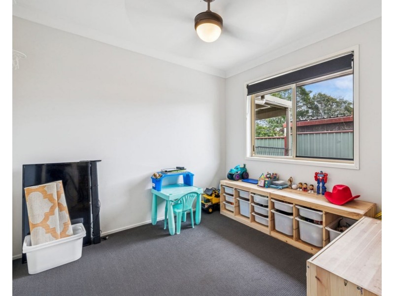 34 Seaton Street, Hillcrest QLD 4118