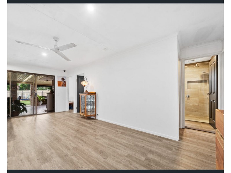 22 Furzer Street, Browns Plains QLD 4118