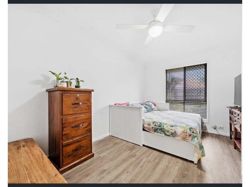 22 Furzer Street, Browns Plains QLD 4118