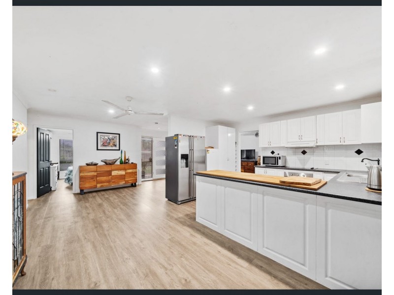 22 Furzer Street, Browns Plains QLD 4118