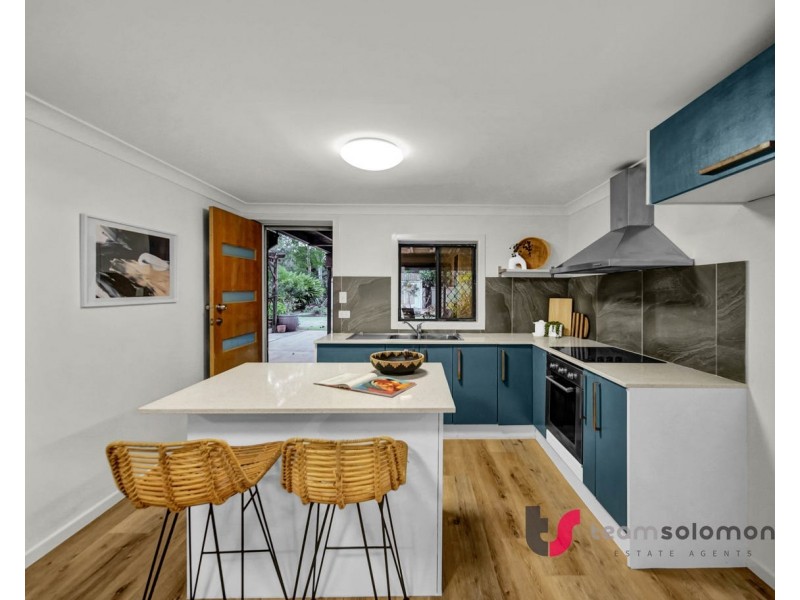 8b Bovingdon Street, Birkdale QLD 4159