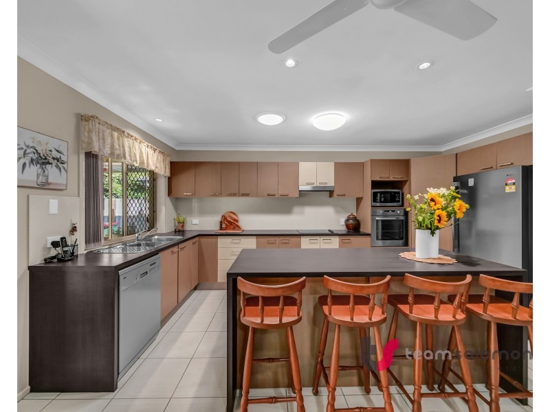 49 Aqua Crescent, Redland Bay QLD 4165