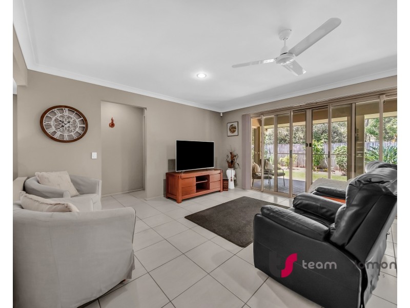 49 Aqua Crescent, Redland Bay QLD 4165