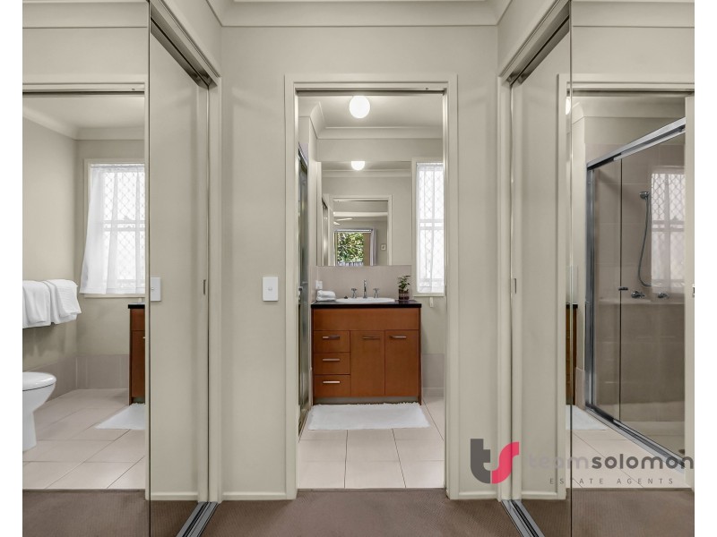 49 Aqua Crescent, Redland Bay QLD 4165