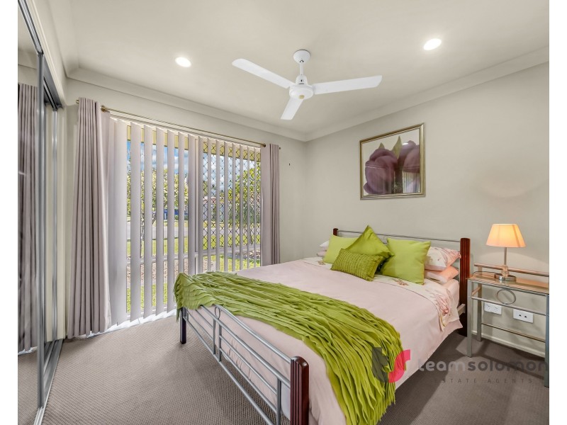 49 Aqua Crescent, Redland Bay QLD 4165