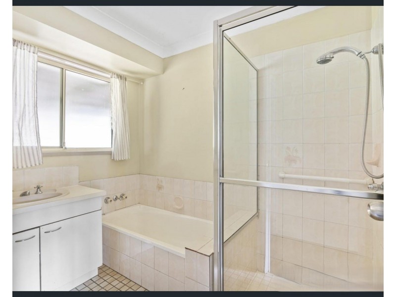 96 MacKellar Drive, Boronia Heights QLD 4124
